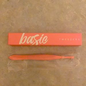 Basic beauty tweezers